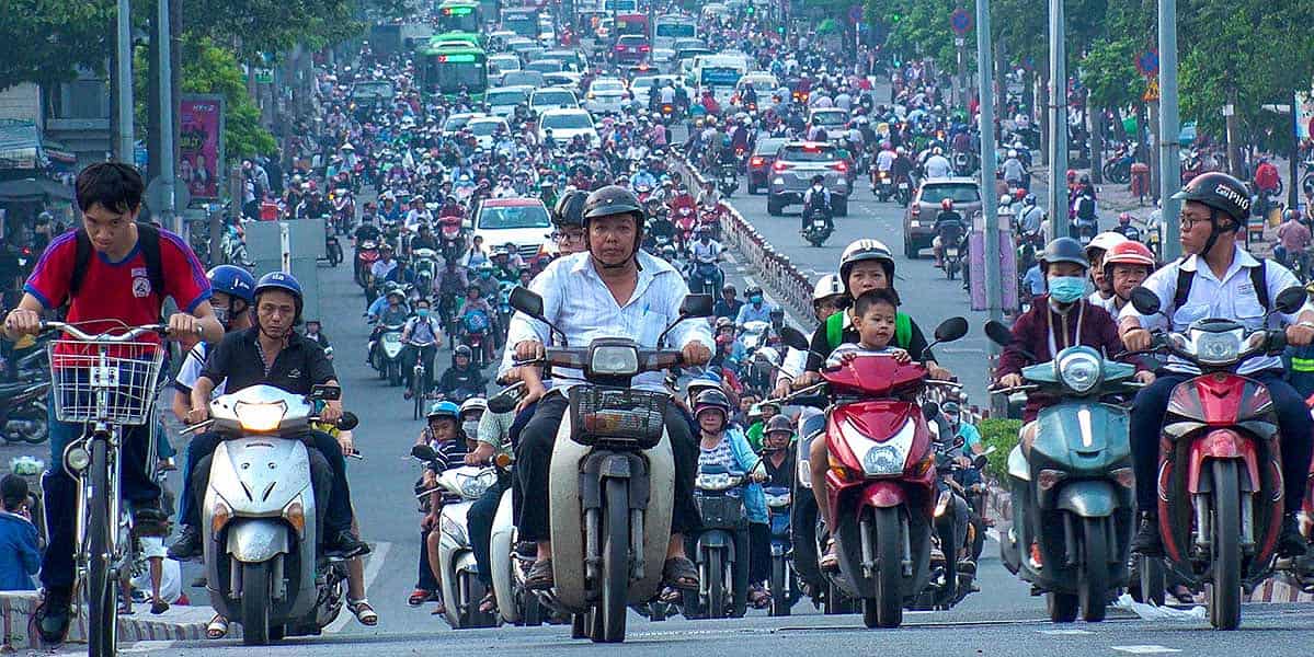 How to Safely Navigate Vietnam's Busy Streets